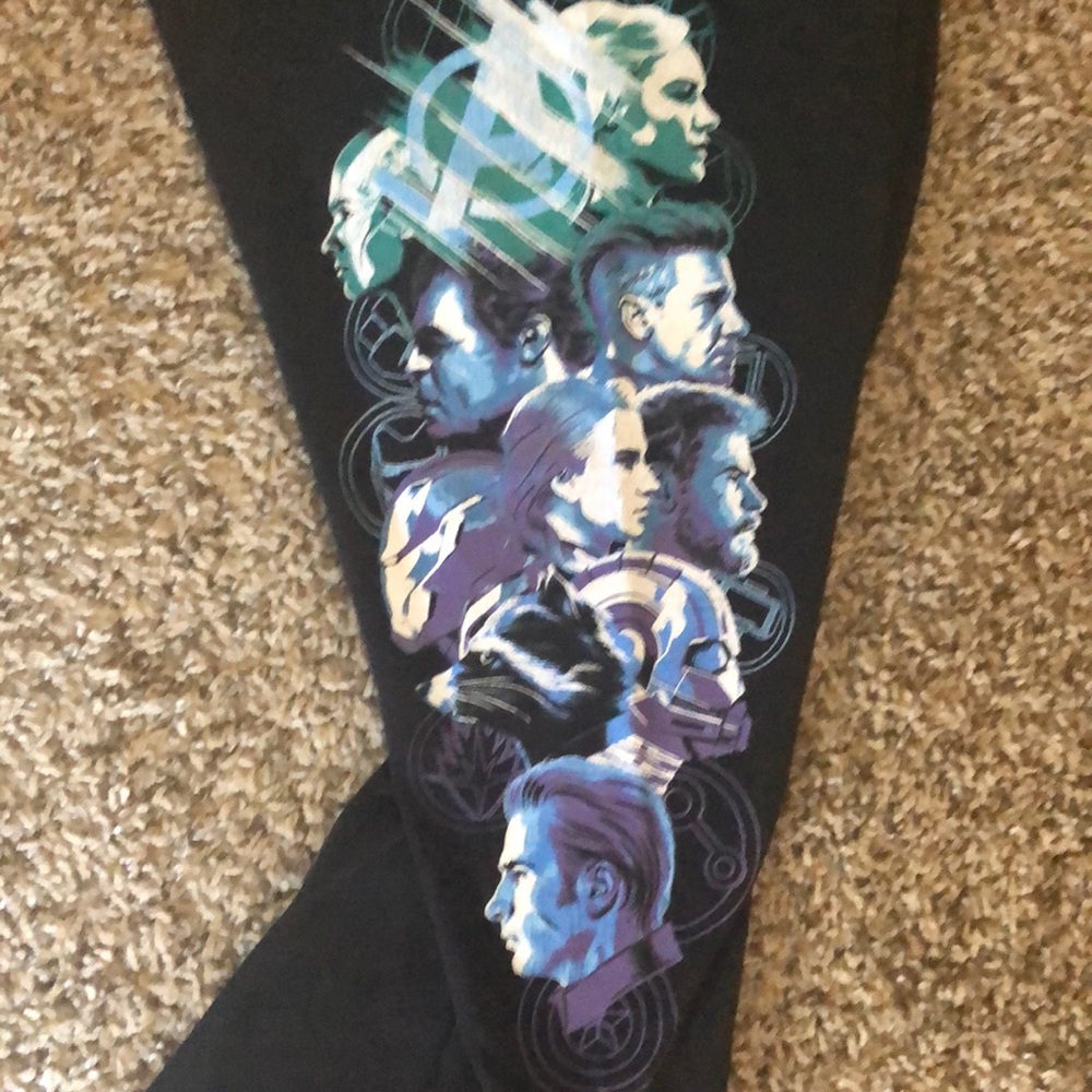 Her Universe Avengers Cropped Leggings